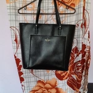 I me selling Kate Spade